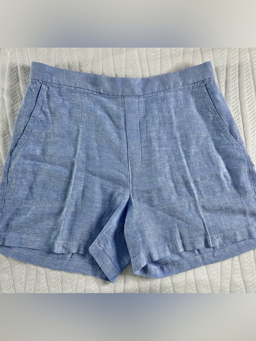 Banana Republic Light Blue Linen-Blend Women's Shorts, size Large
